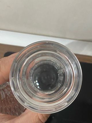 Garrafa de cristal com tampa