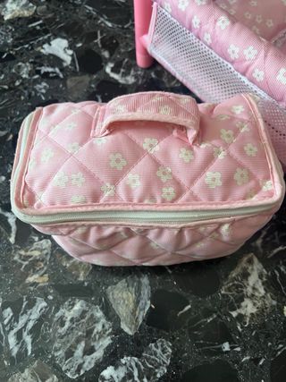 Muñeca Bebé con Cuna y Accesorios