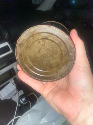 Lata antigua Antim infantil