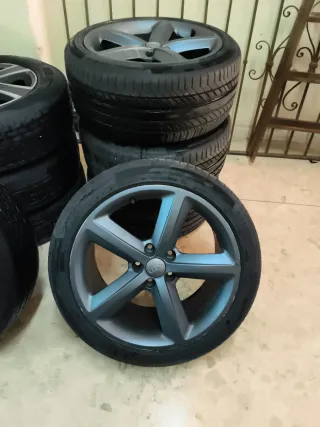 Llantas Audi Originales 18 con Neumáticos