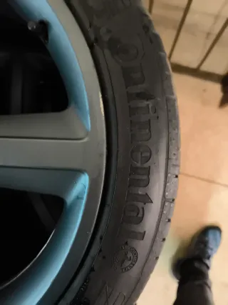 Llantas Audi Originales 18 con Neumáticos