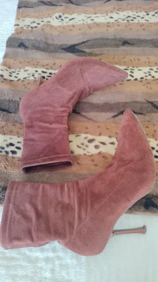 Botines calcetín tacón fino rosa