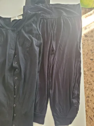 Conjunto Camiseta y Pantalón Paramour Negro