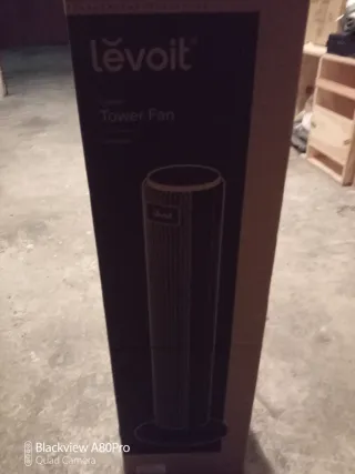 Ventilador Levoit Torre Negro con Mando