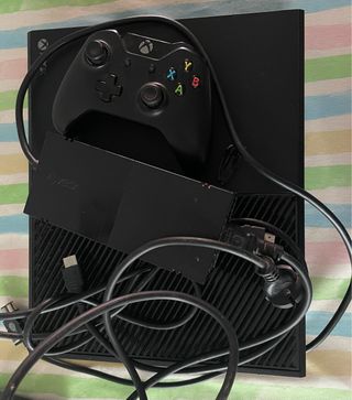 Xbox One 728GB + RDR2