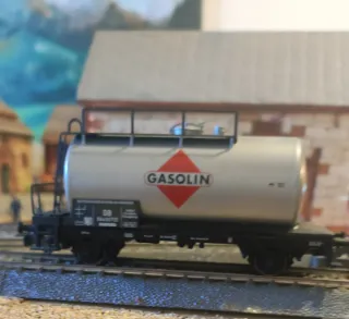 4 Cisternas Märklin