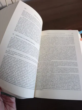 Manual"curso de derecho constitucional" 18 edición