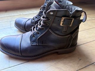 Botas de piel marrón poco uso