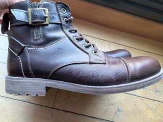 Botas de piel marrón poco uso