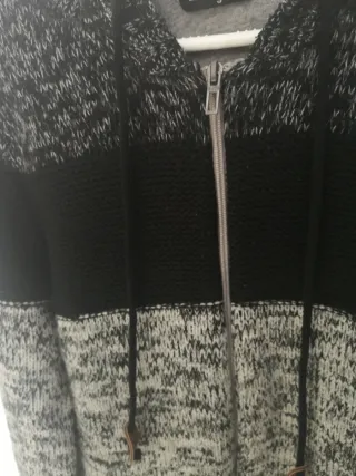 Sudadera con capucha de lana