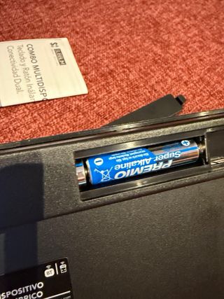 Teclado SUELLM Compacto Inalámbrico