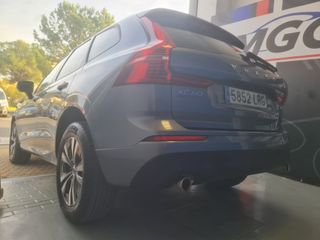 Volvo XC60 2021 B4D AWD 197CV MOMENTUM