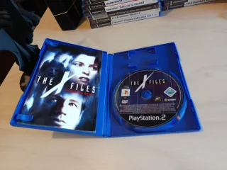 The X Files Resist Or Serve PS2 Completo