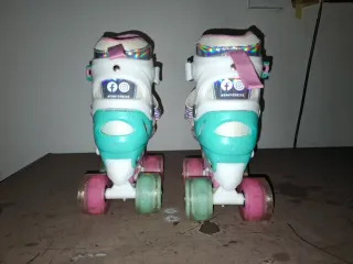 Patines infantiles ajustables talla xs,24-27