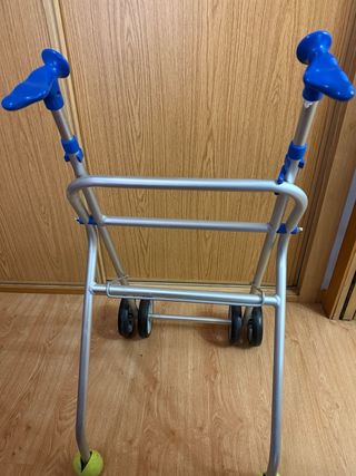 Andador plegable