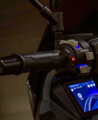 SCOOTER WOTTAN GT2 300CC - 2025 NUOVO 5 ANNI GARAN