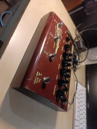 Yamaha DG Stomp. Previo multiefectos