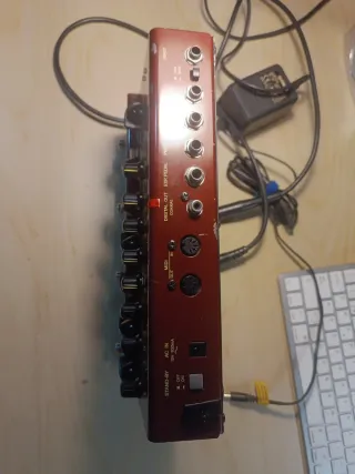 Yamaha DG Stomp. Previo multiefectos