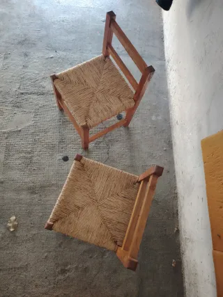 Juego de 2 Sillas Pequeñas de Madera