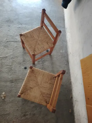 Juego de 2 Sillas Pequeñas de Madera