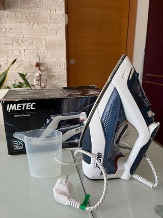 Ferro da stiro Imetec Zerocalc