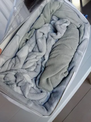 Lenzuola matrimoniali coral grigie