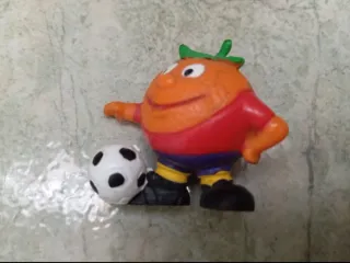 Naranjito pack: Figura de 1981 + Postal