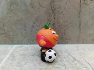 Naranjito pack: Figura de 1981 + Postal