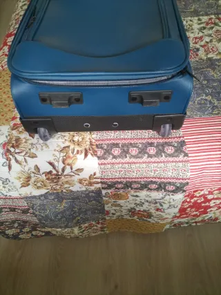 Maleta pequeña azul marino FARAWAY