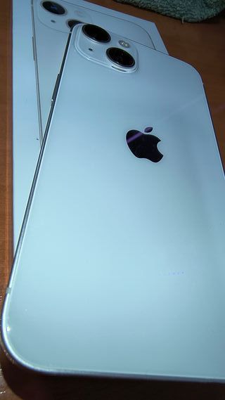 iPhone 13 + Accesorios