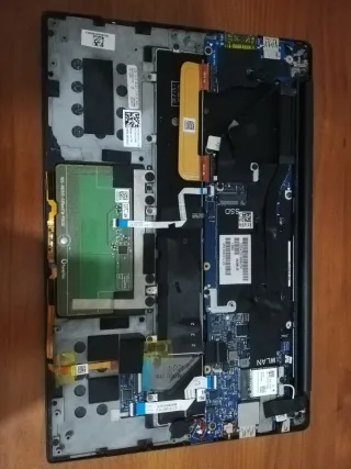 Dell XPS 13 9350 (piezas) leer anuncio.