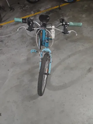 Bicicleta infantil azul Btwin