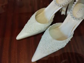 Zapatos de fiesta blancos marfil