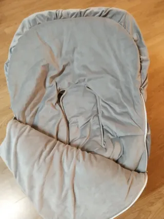 Saco Maxi-Cosi / Hamaca Bebé Gris Lunares