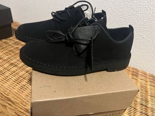 Zapatos Clarks Ante Negro NUEVOS