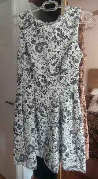 Vestido blanco estampado negro