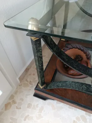 Mesa auxiliar cristal y madera