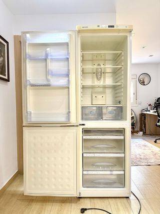 Nevera combi Bluesky 1,85m – Funciona Gran Capacid