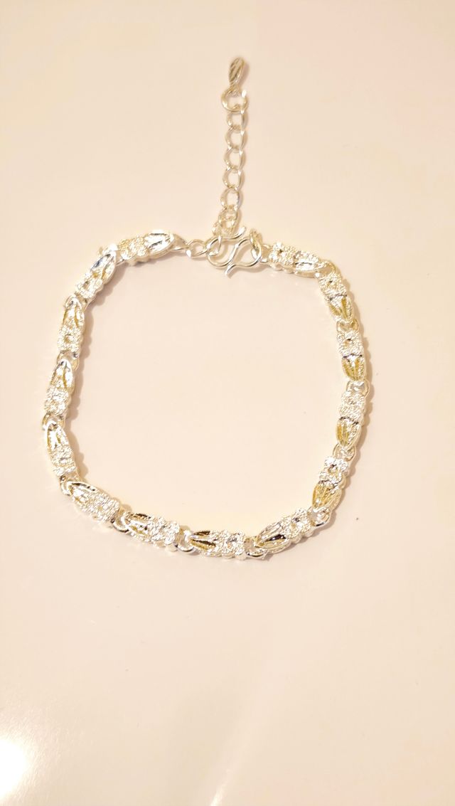 Pulsera de plata con eslabones