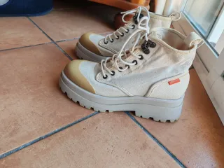 Botas Beige