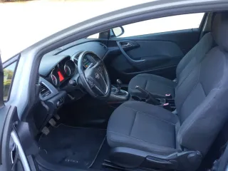 Opel Astra 2014