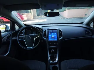 Opel Astra 2014