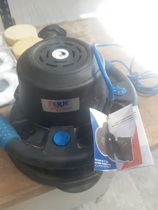 Lijadora Ferm con accesorios