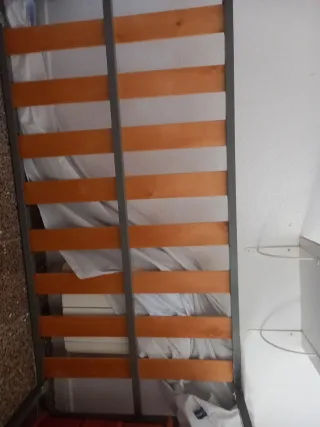 Somier metálico con lamas de madera