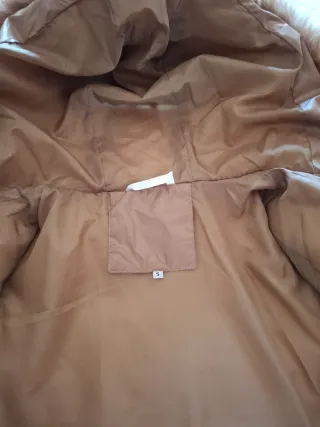 Plumas marrón con pelo desmontable