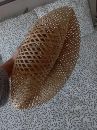 Lámpara de techo de mimbre