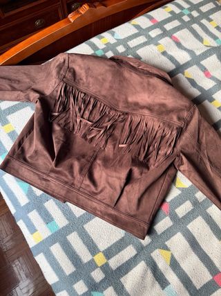 Chaqueta efecto ante Kiabi flecos Talla L