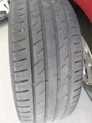 Neumáticos 245/45ZR18 100Y