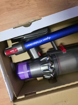 Dyson V11 Total Clean