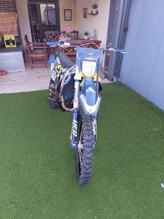 HUSQVARNA FE 350 4T ROCKSTAR 2021